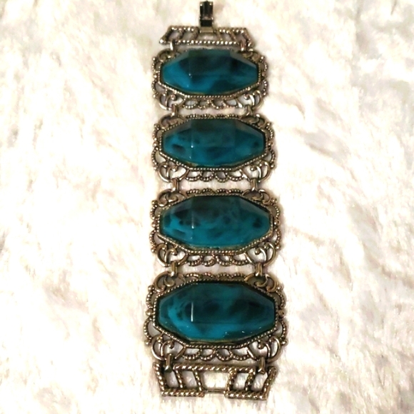 Wide Chunky Marbleized Thermoset Lucite Bracelet Vintage 2 1/4" wide / 7" Long - Picture 2 of 10